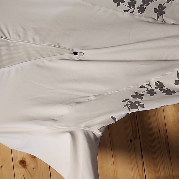 Fabletics Nora long sleeve top size xl NWT - Picture 3 of 9